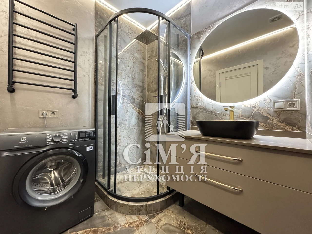 Long-Term Rental Apartment Center