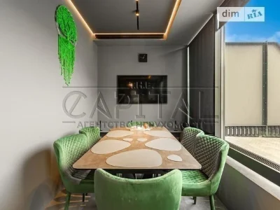 Продаж 4к квартири 121 кв. м на вул. Набережно-Рибальська до