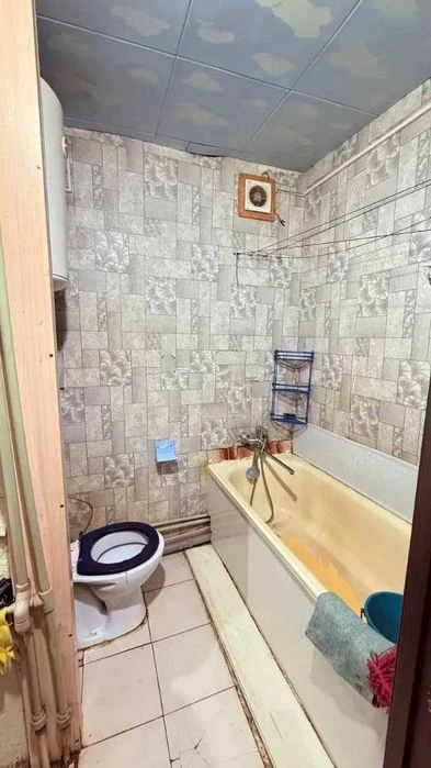 Продам 2-к квартиру Краснопольская 12 Квартал Богдана Хмельн