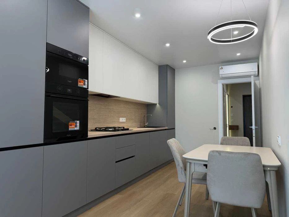Продаж 2 кім. квартира з ремонтом в ЖК "Comfort Park"