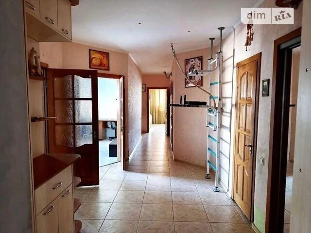 Продаж 2к квартири 106 кв. м на вул. Драгоманова 31Б • ID 34