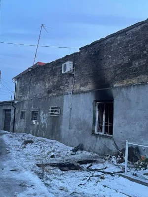 Дом после пожара с участком