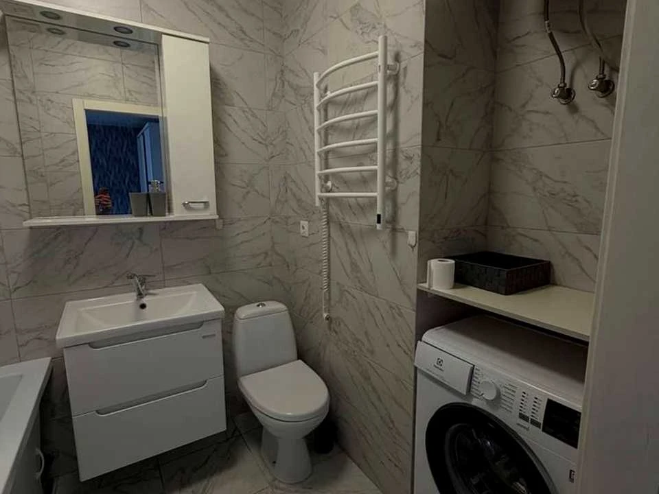 Apartment. Kharkiv, Dragomanova St.