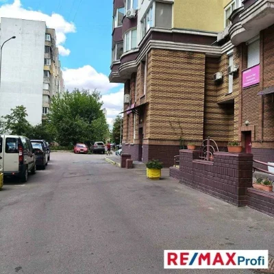 1-room apartment for sale 43 m², Kharkivske shosse, 182