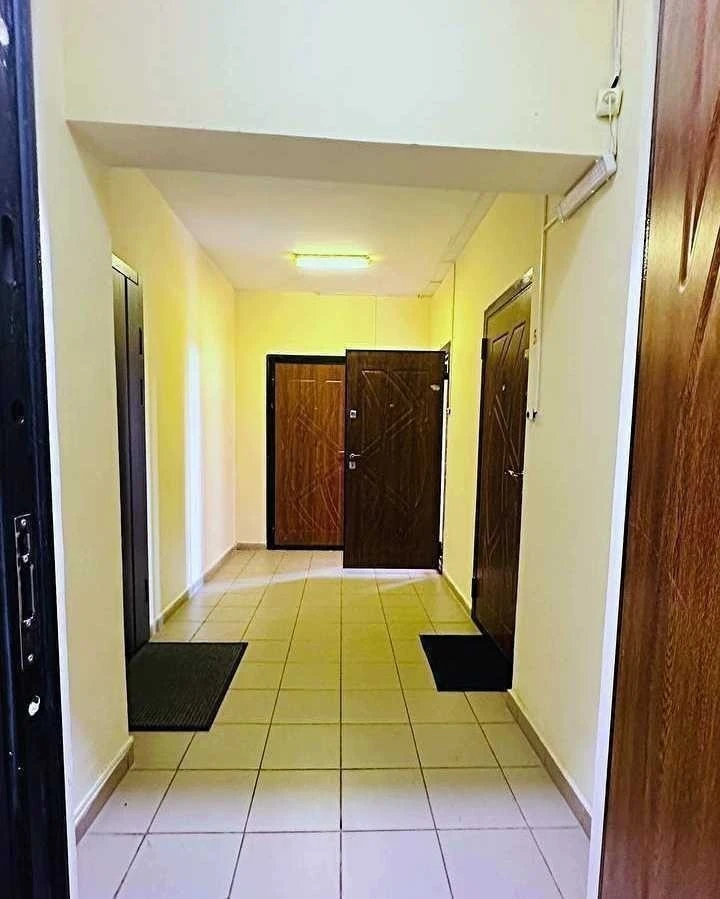 1-room apartment for sale 43 m², Kharkivske shosse, 182