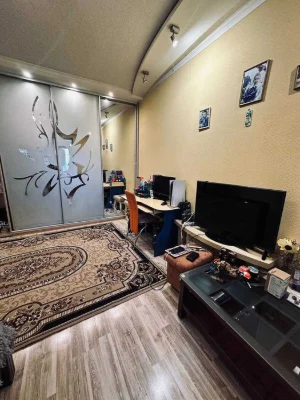 I will sell a 2-room apartment in the Polya district (Antonovicha street)