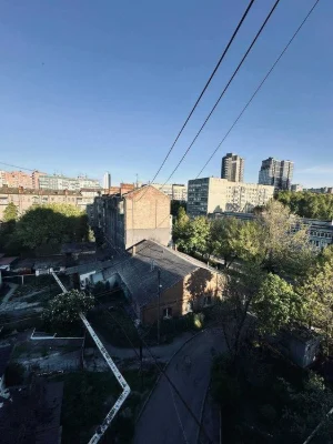 I will sell a 2-room apartment in the Polya district (Antonovicha street)