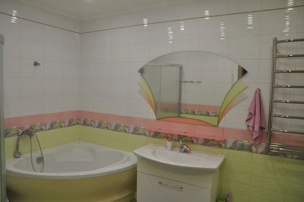3-room apartment for sale on Akhmatova Street, Poznyaki metro station