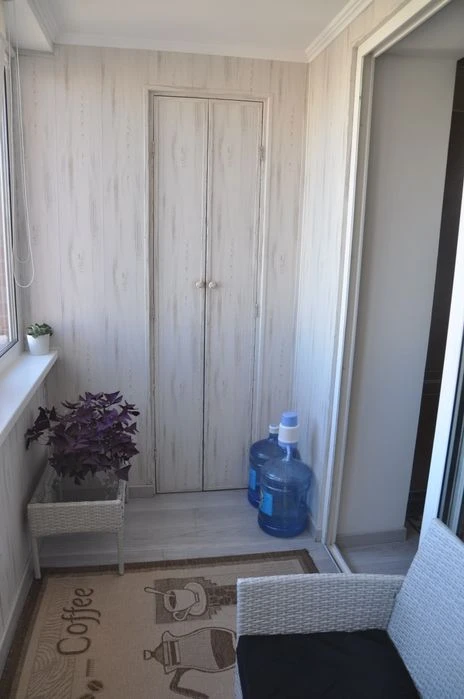 3-room apartment for sale on Akhmatova Street, Poznyaki metro station