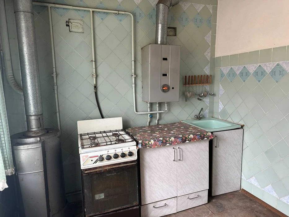 (5) I will sell part of the house in Pyatnychany 4422