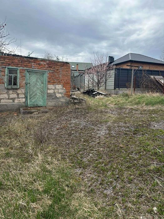 (5) I will sell part of the house in Pyatnychany 4422