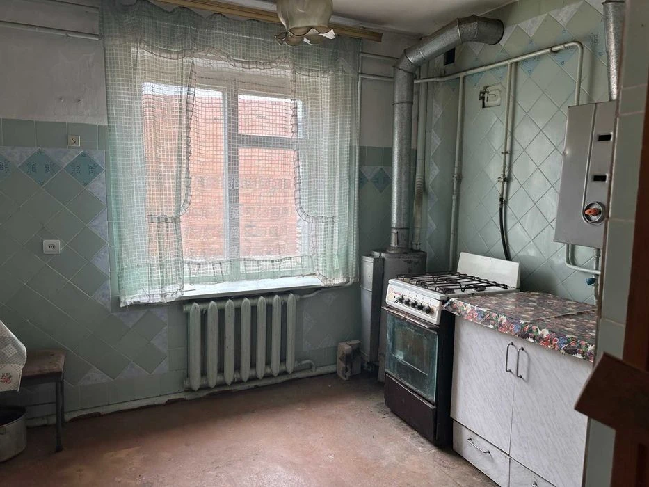 (5) I will sell part of the house in Pyatnychany 4422