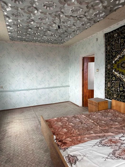 (5) I will sell part of the house in Pyatnychany 4422