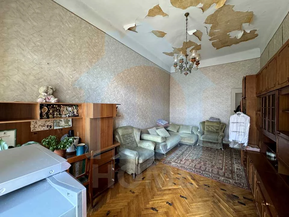Квартира. Киев, ул. (Горького)
