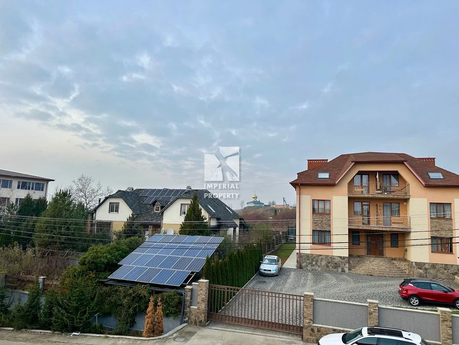 Продаж 3-х кім квартири, провулок Вербний 8, Ужгород!
