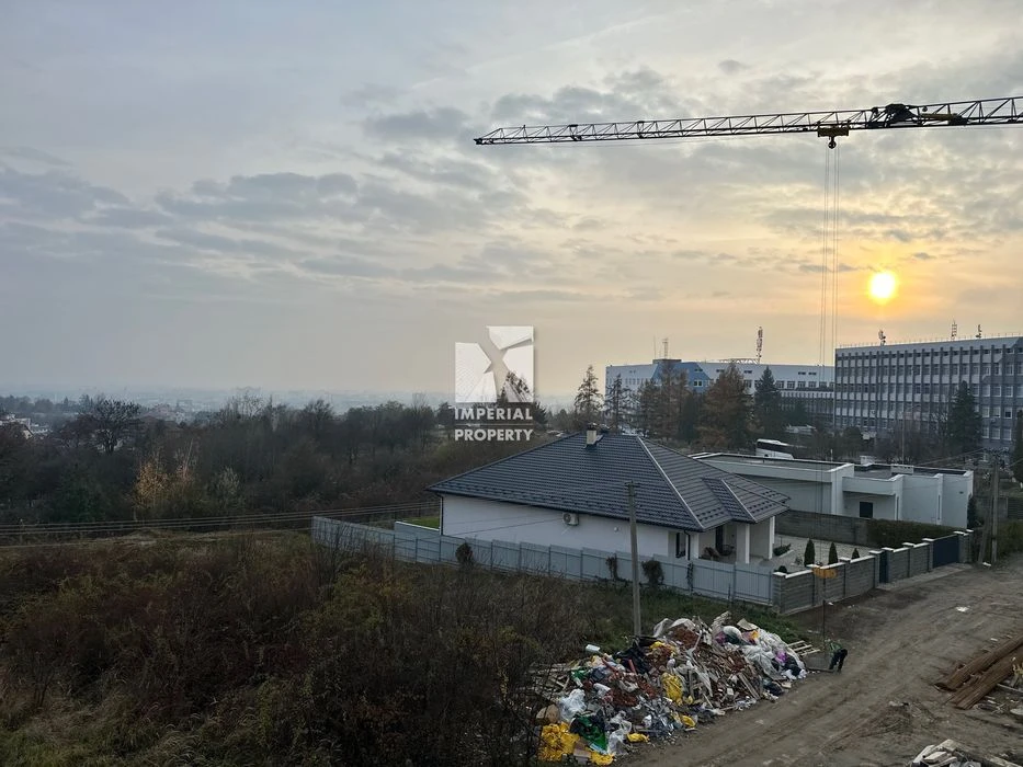 Продаж 3-х кім квартири, провулок Вербний 8, Ужгород!