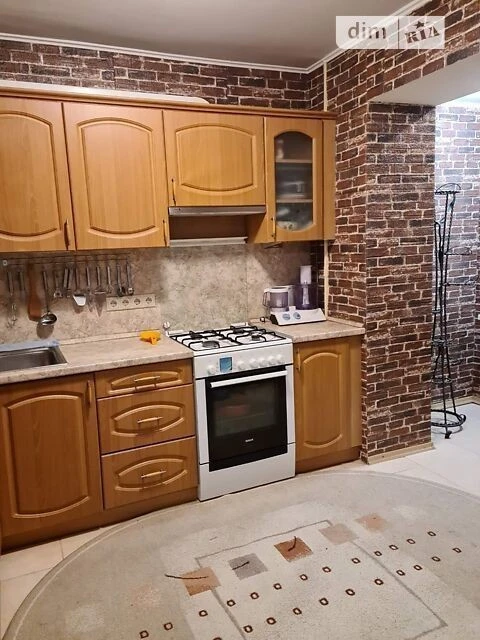 Продаж 1к квартири 34.6 кв. м на вул. Мілютенка 5А, кв. 79 •