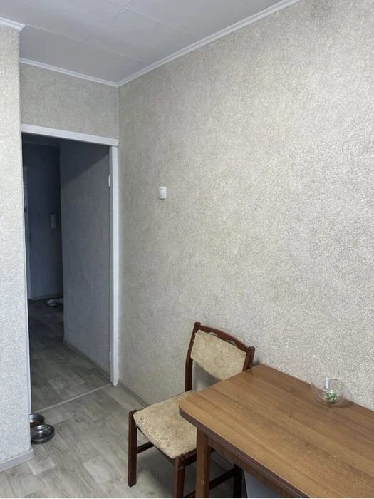 Продам 1 кімнатну квартиру на Червоному Камені