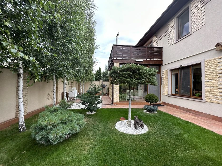 Совиньон. Отличный 2-х эт. дом! 190 кв.м. Участок 5 соток