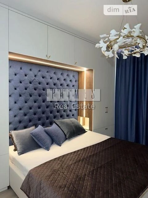Sale of 2-room apartment 61 sq. m. on Mykhaylo Maksymovycha st. 24G
