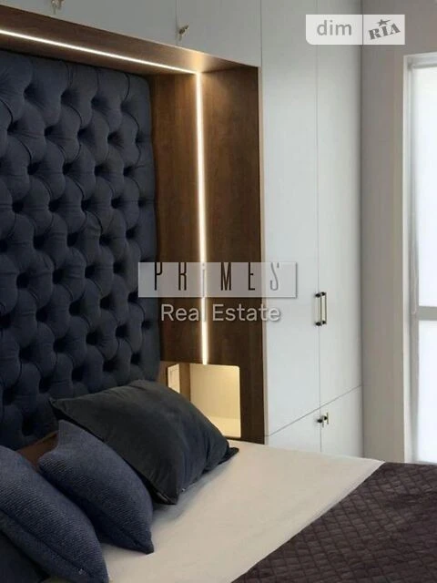 Sale of 2-room apartment 61 sq. m. on Mykhaylo Maksymovycha st. 24G