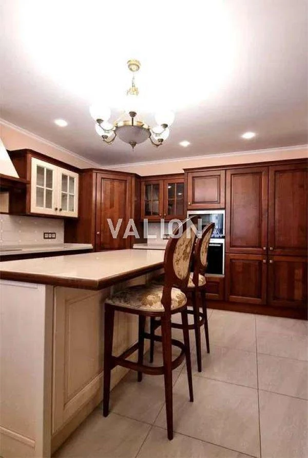 3-room apartment for sale, Chavdar Yelyzavety St. 2, Molodizhny Residential Complex