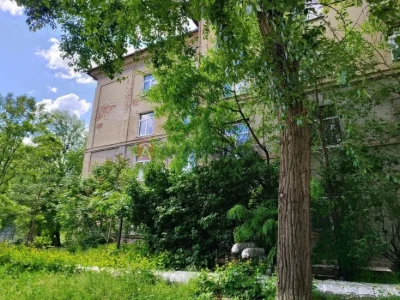 Продам 4-х кімнатну чудову квартиру