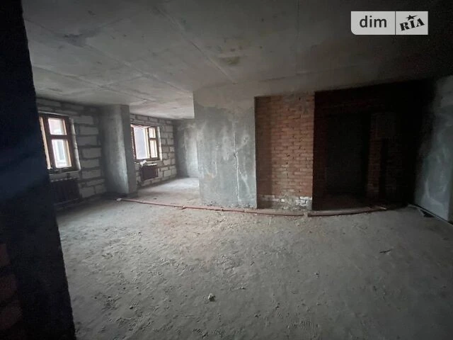 Sale of 5-room apartment 175.5 sq. m on Akhmatova Anna St. • ID 3