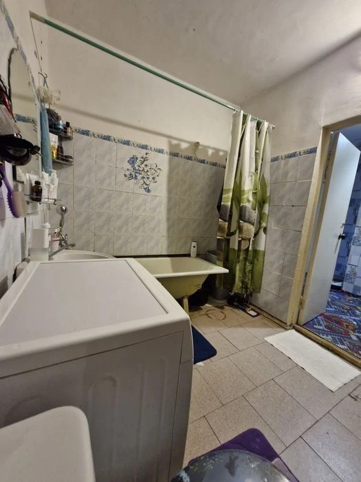 Sale without commission for the buyer! Spacious 2-room apartment