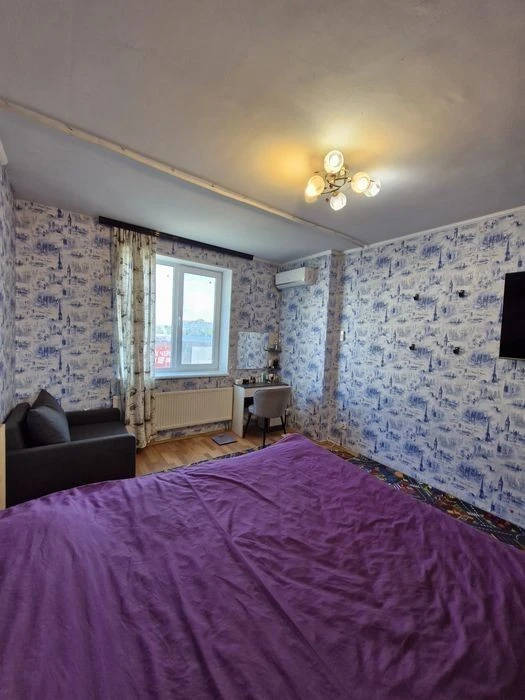 Sale without commission for the buyer! Spacious 2-room apartment