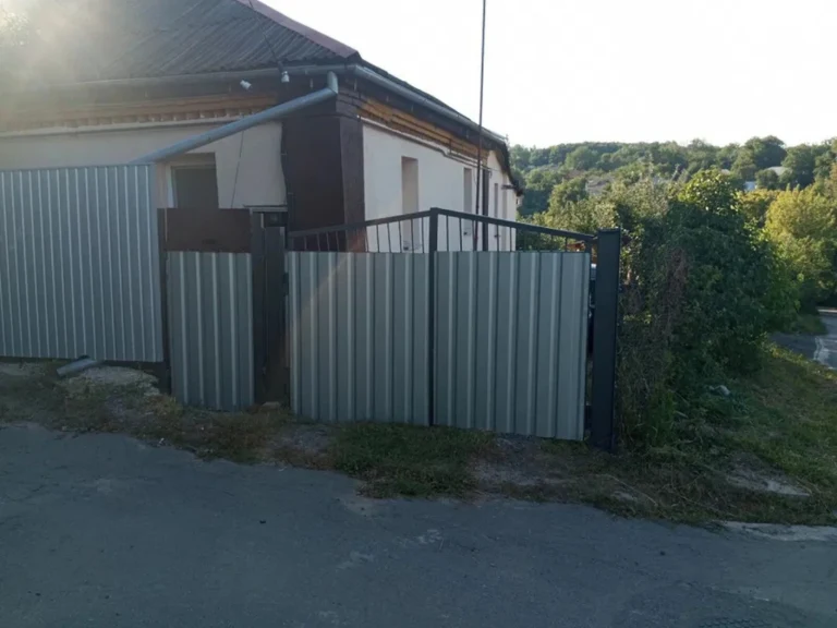 Продаж Частина будинку Колонія