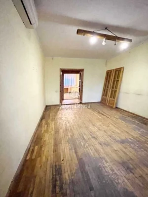 Продаж 5-кімнатної квартири 101 м², Васильківська вул., 38