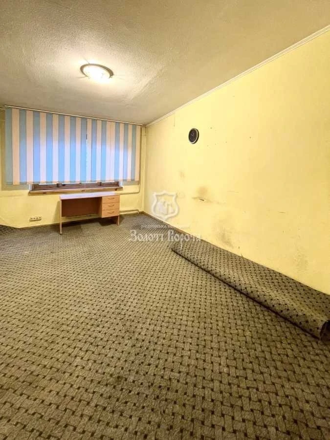 Продаж 5-кімнатної квартири 101 м², Васильківська вул., 38