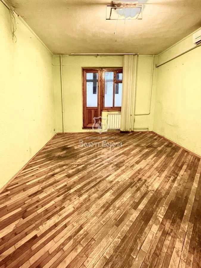 Продаж 5-кімнатної квартири 101 м², Васильківська вул., 38