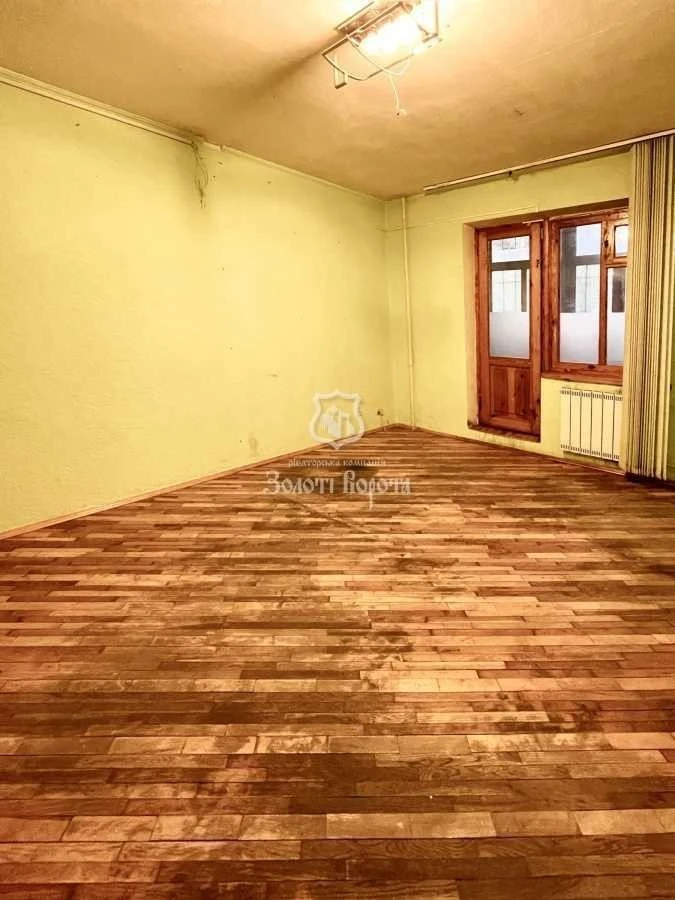 Продаж 5-кімнатної квартири 101 м², Васильківська вул., 38