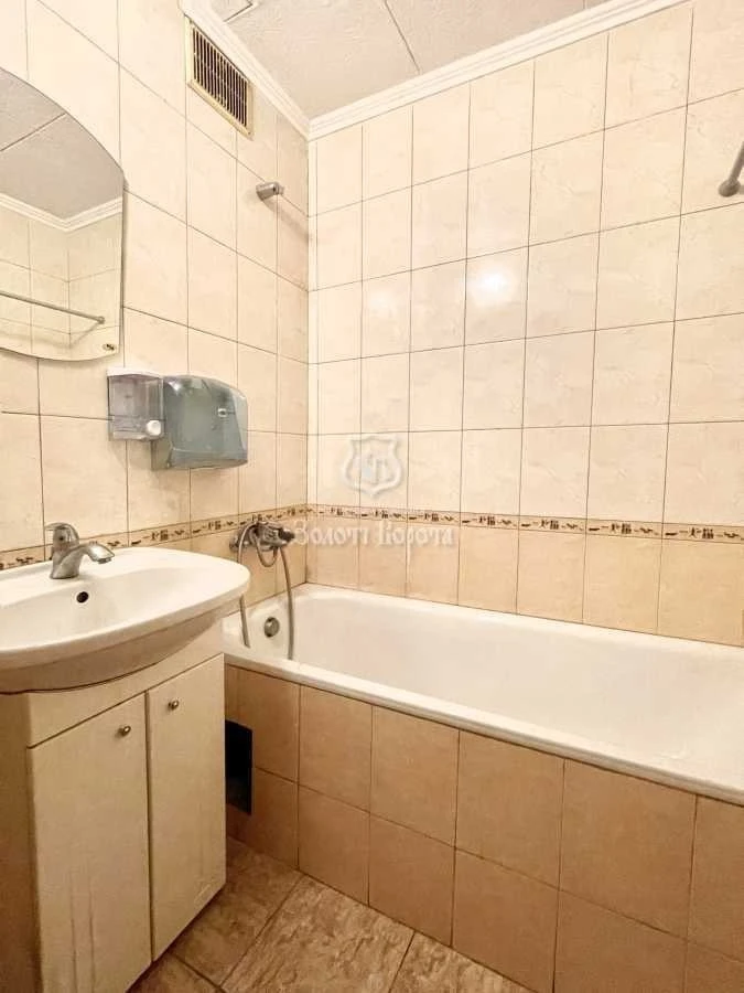 Продаж 5-кімнатної квартири 101 м², Васильківська вул., 38