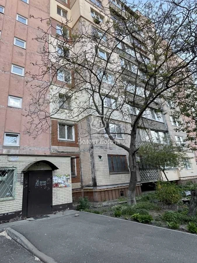 Продаж 5-кімнатної квартири 101 м², Васильківська вул., 38