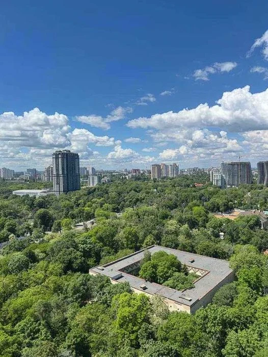 Просторная квартира в элитном ЖК Greenwood — Французский бульв.