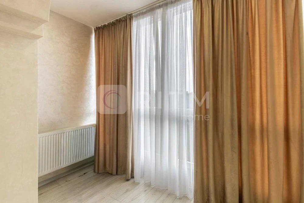Stylish and well-maintained 1-room apartment for sale