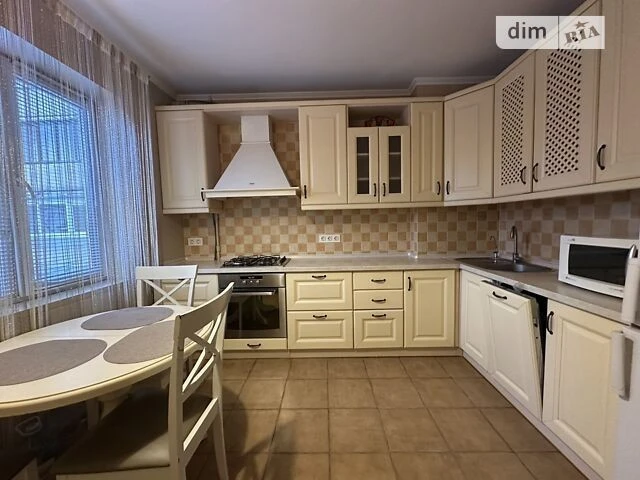 Sale of 3-room apartment 66 sq. m on Zhmerynska Street 32 • ID 34586