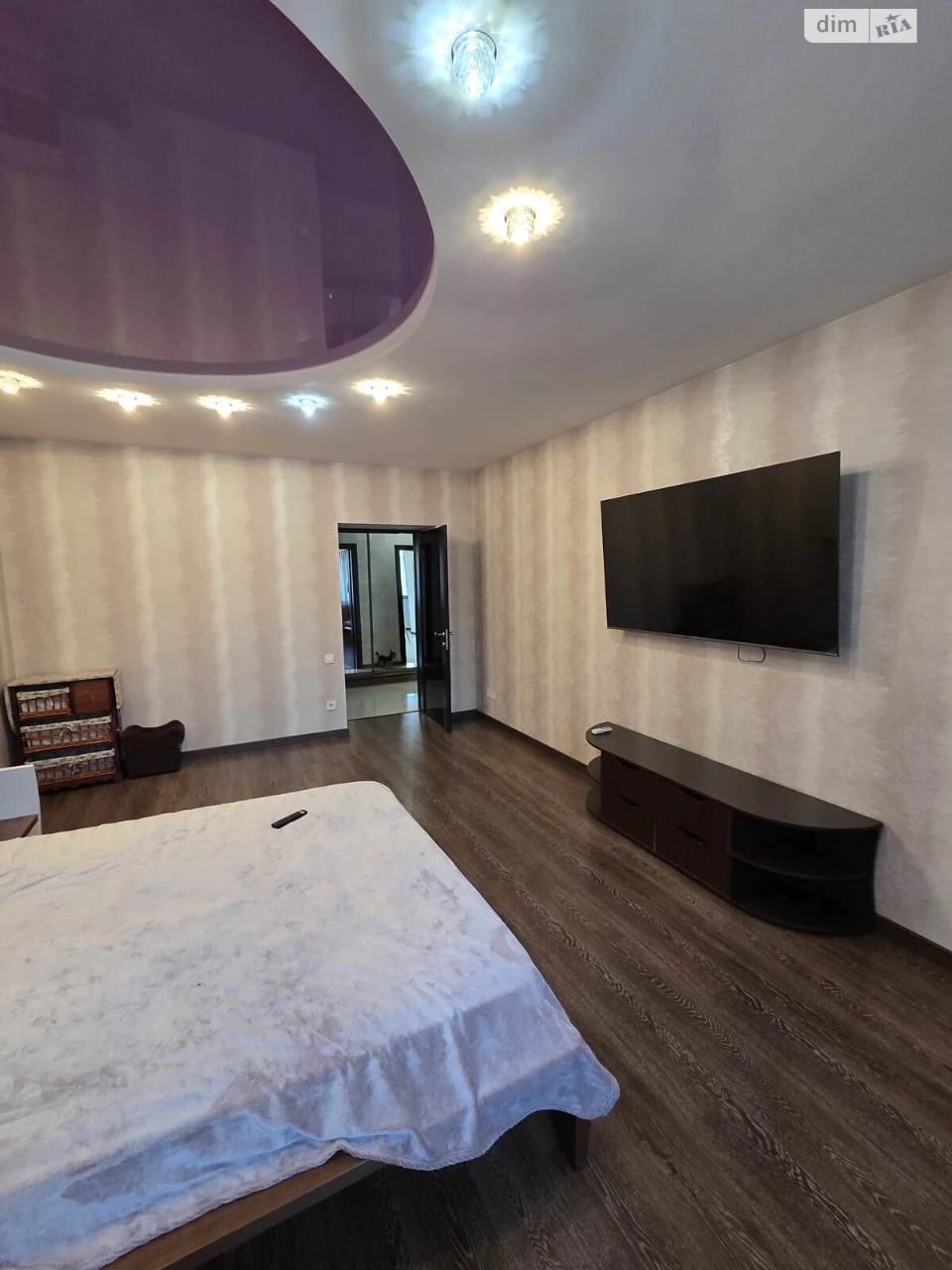 Long-Term Apartment Rental