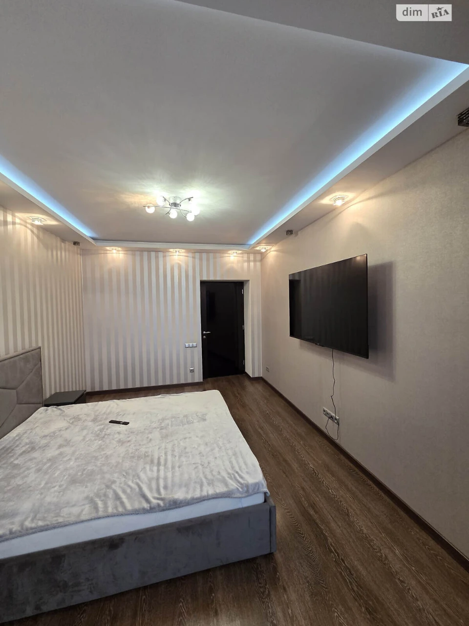 Long-Term Apartment Rental