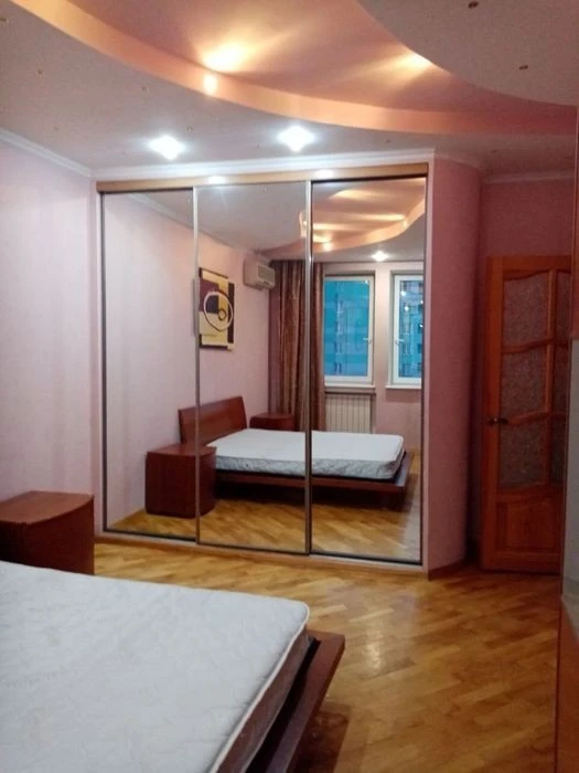 2-room apartment with renovation. For sale. View, 73 sq. m.
