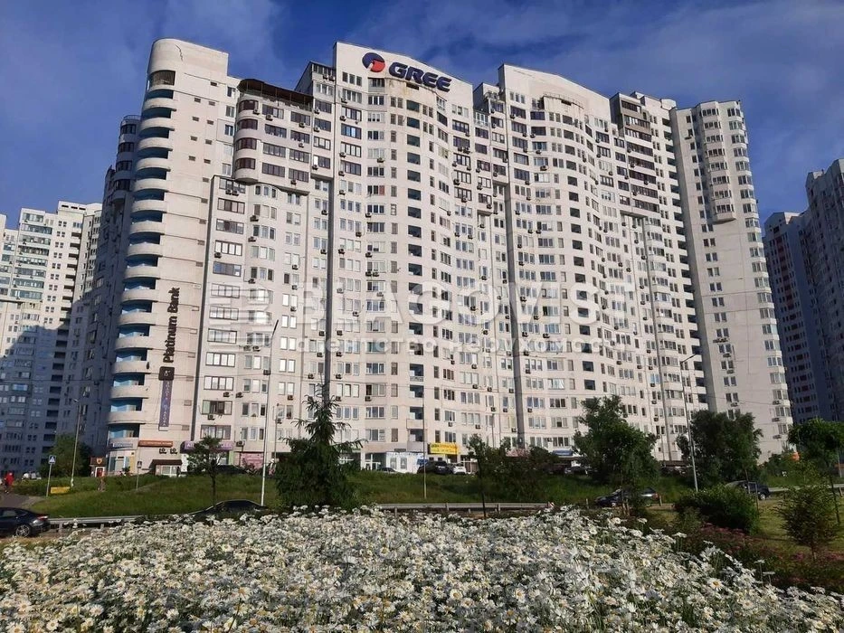 2-room apartment with renovation. For sale. View, 73 sq. m.