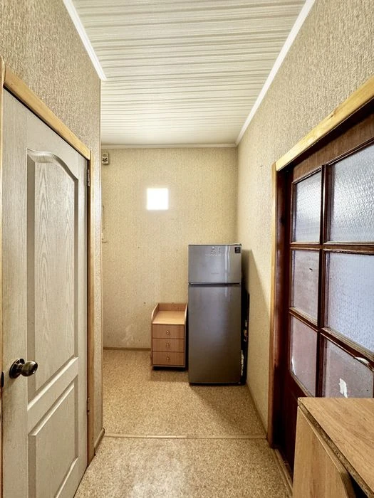 Three-bedroom apartment for sale in a brick building in Sarzhin Yar.