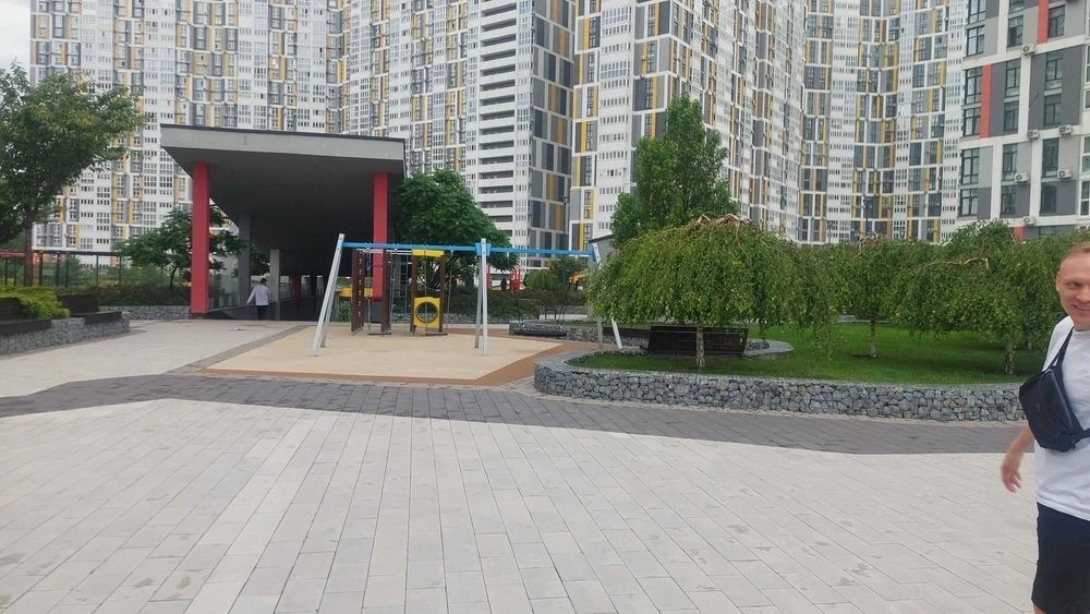 2-room apartment for sale in the Rusanivska Gavan residential complex, 53 m2, 25th floor.