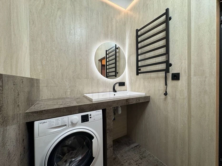 Продаж 1к квартири ЖК Korona House/43 м2/Новий Ремонт