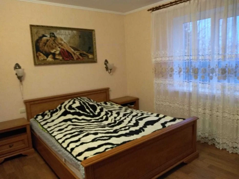 Двоповерховий будинок 160м2 Хортицький микрорайон. Запоріжжя