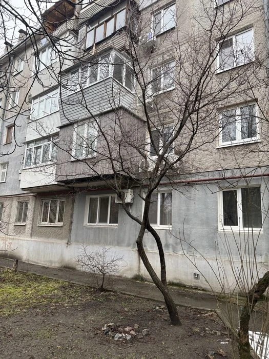 4-комнатная квартира на Космосе, ул. Сытова