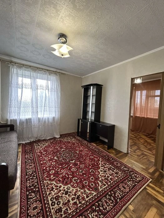 Продажа 1-х комн, ул. Лобоновского, площадь 38 кв2, возле Стад